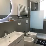 Ombra Del Gigante Suites Affittacamere