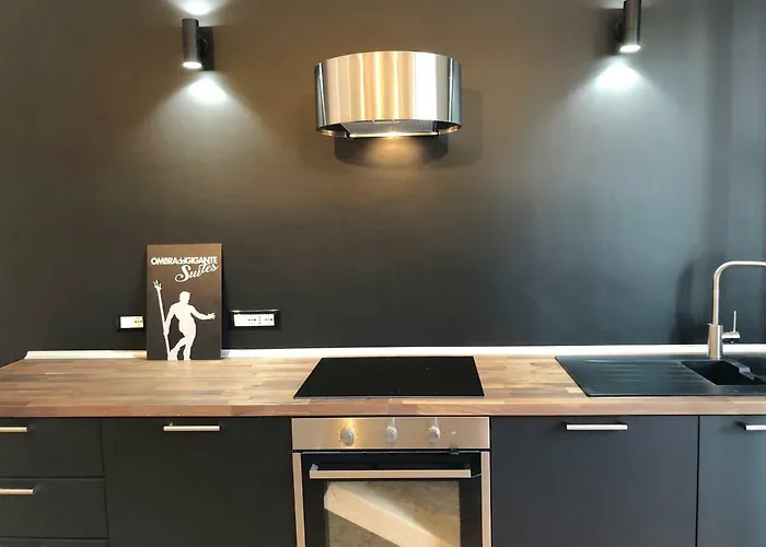 Ombra Del Gigante Suites *