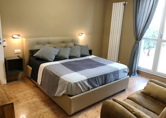 Ombra Del Gigante Suites بولونيا