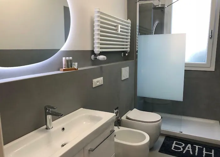 Ombra Del Gigante Suites بيت ضيافة