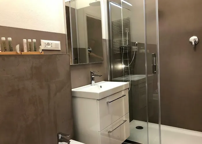 Ombra Del Gigante Suites *