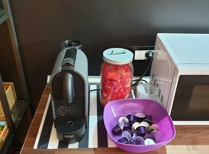 Ombra Del Gigante Suites * 볼로냐